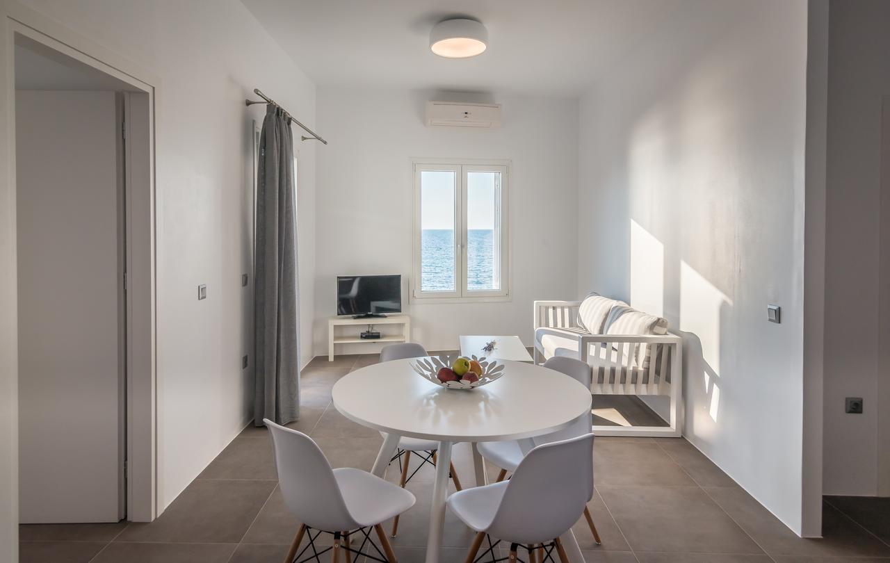 Milos Waves Luxury Apartments 阿波罗尼亚 外观 照片