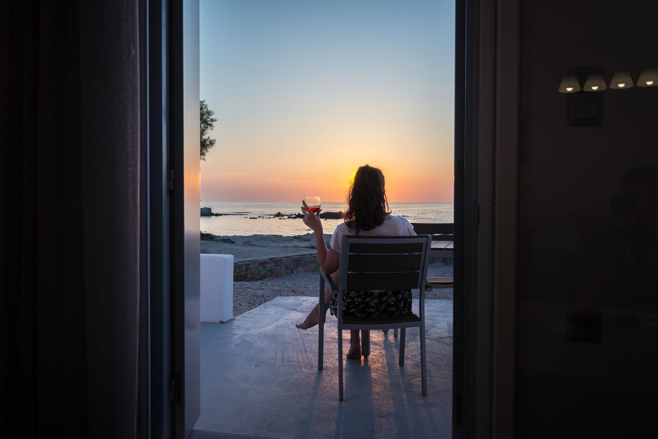 Milos Waves Luxury Apartments 阿波罗尼亚 外观 照片